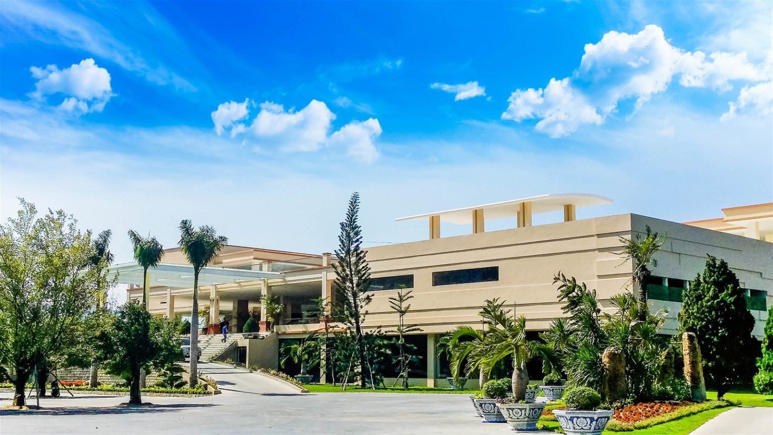 Clubhouse Diamond Bay Golf Course 